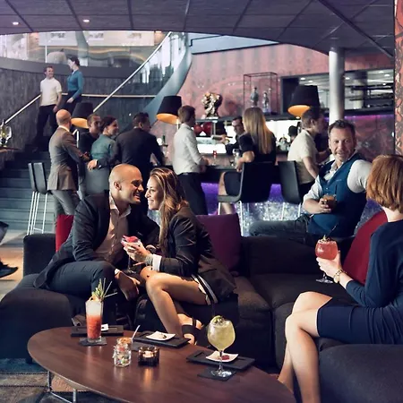 Mainport Rotterdam, A Hilton Affiliate Отель Роттердам