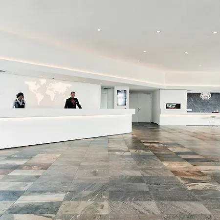Hotel Mainport Design
