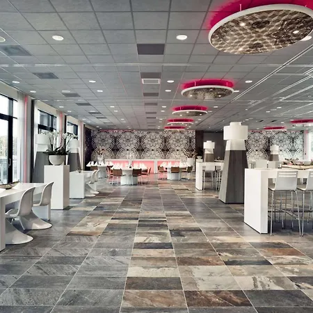 Mainport Rotterdam, A Hilton Affiliate 4* Róterdam