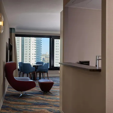 Hotel Mainport Design 4*